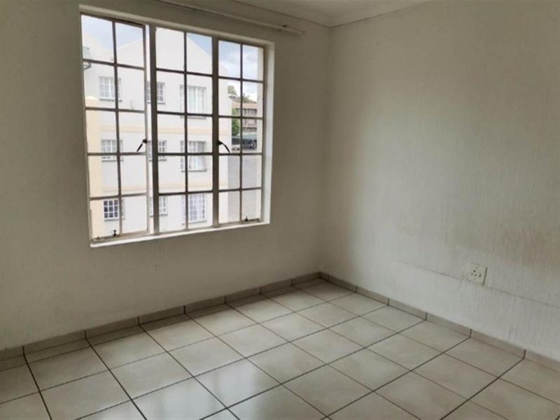 Apartment For Sale in Horizon View, Roodepoort - Photo 7