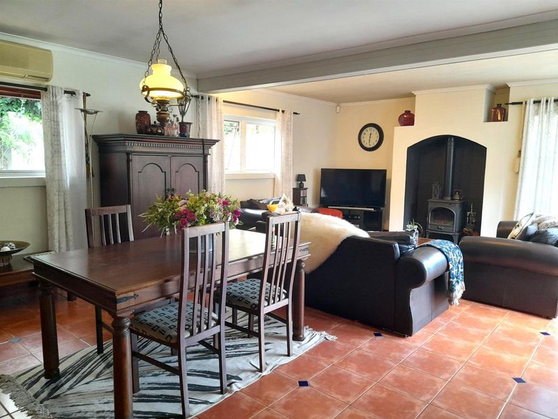 A sanctuary in the highly sought-after Helderberg slopes-Somerset West.Exceptional in/outdoor living - Photo 9