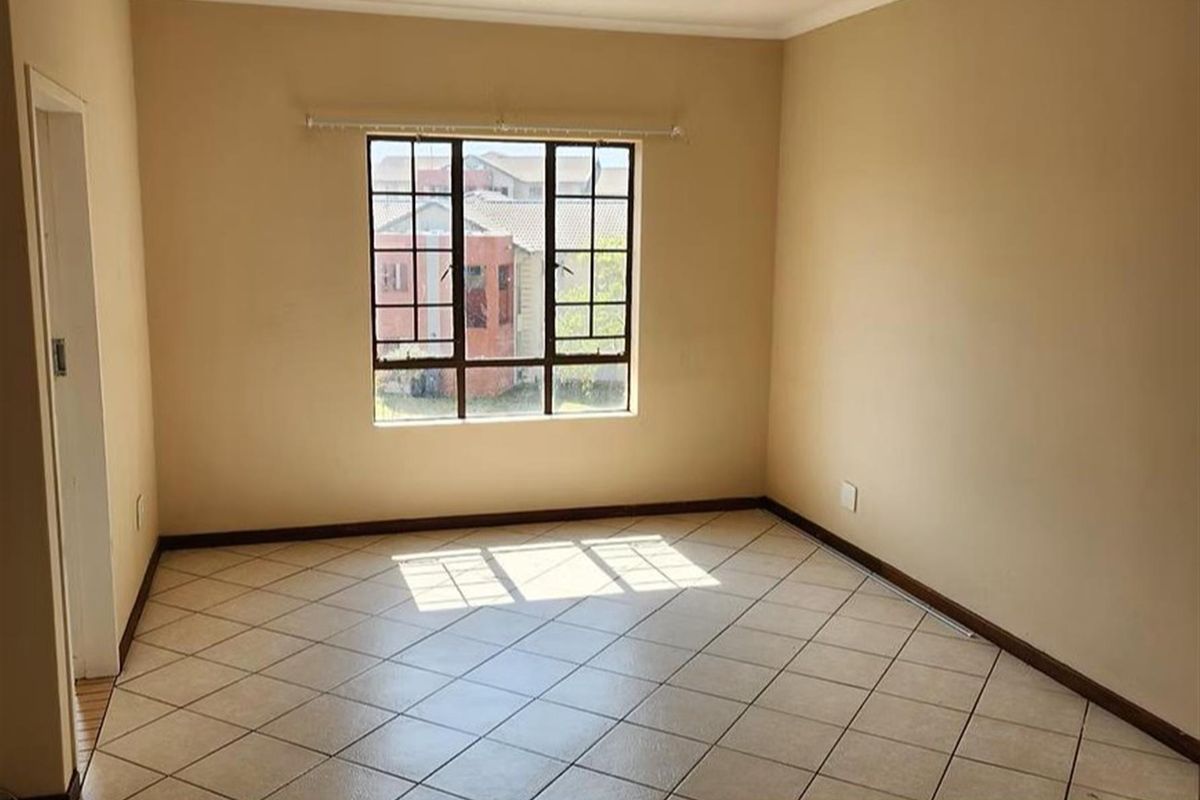 Apartment To Rent in Noordwyk, Midrand - Photo 3