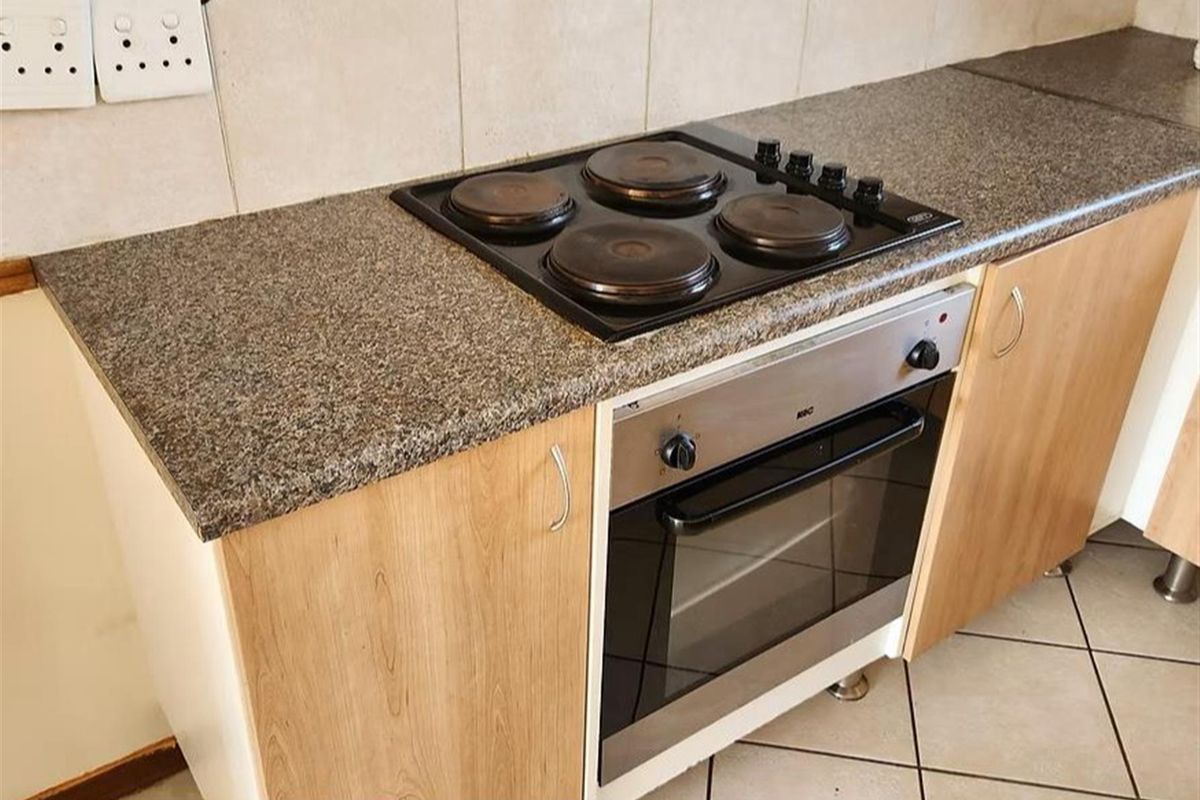 Apartment To Rent in Noordwyk, Midrand - Photo 2