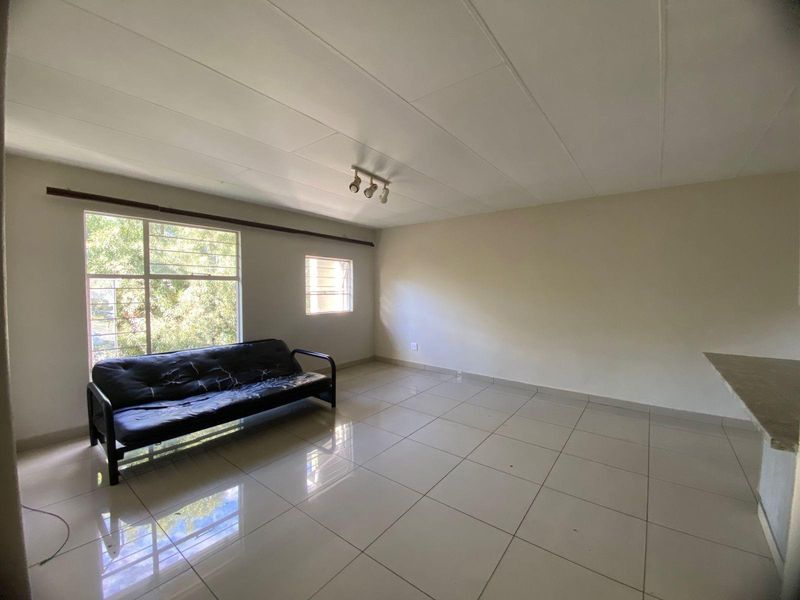 Apartment To Rent in Vorna Valley, Midrand - Photo 10