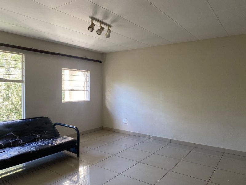 Apartment To Rent in Vorna Valley, Midrand - Photo 9