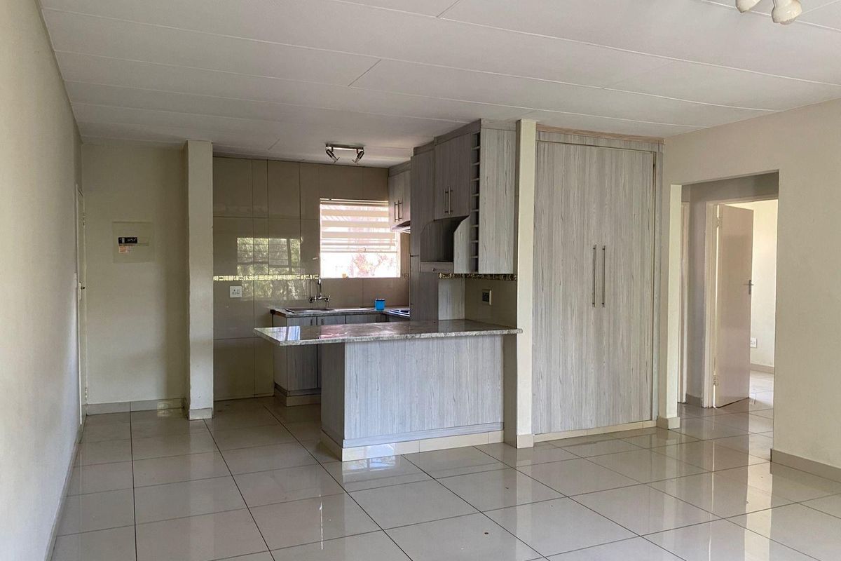 Apartment To Rent in Vorna Valley, Midrand - Photo 5