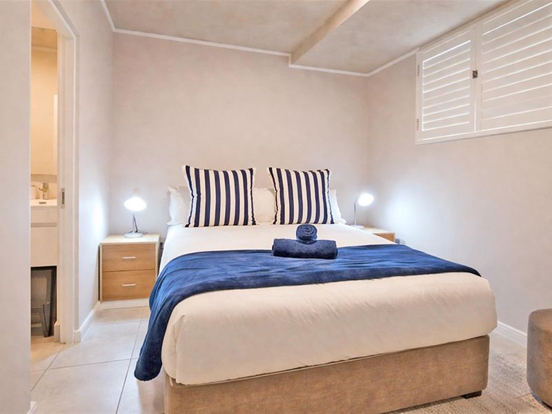 Available Immediately! Stunning Furnished Apartment to Let! - Photo 10