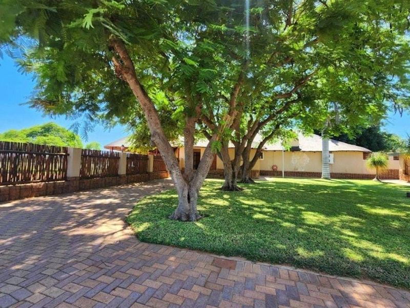 EXQUISITE 2,070 HA GAME FARM FOR SALE NEAR MUSINA, LIMPOPO - Photo 3