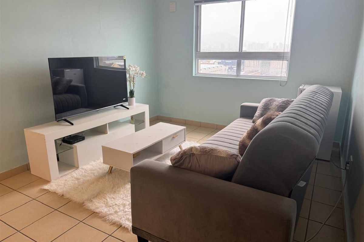 One-Bedroom Investment Apartment in a Prime Salt River Location - Photo 2