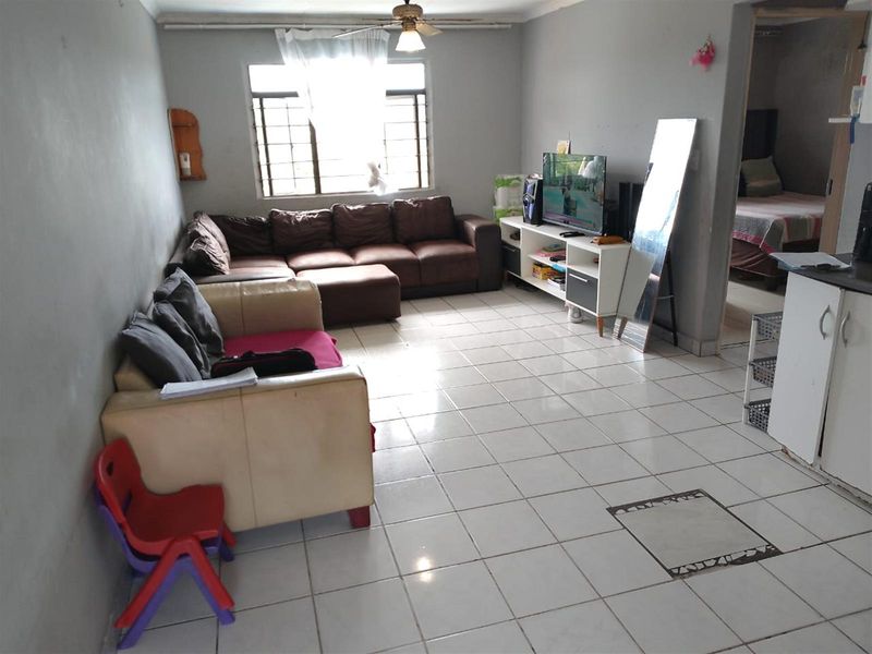 3 Bedroom Apartment For Sale in Bellair, Durban, KwaZulu Natal - Photo 6