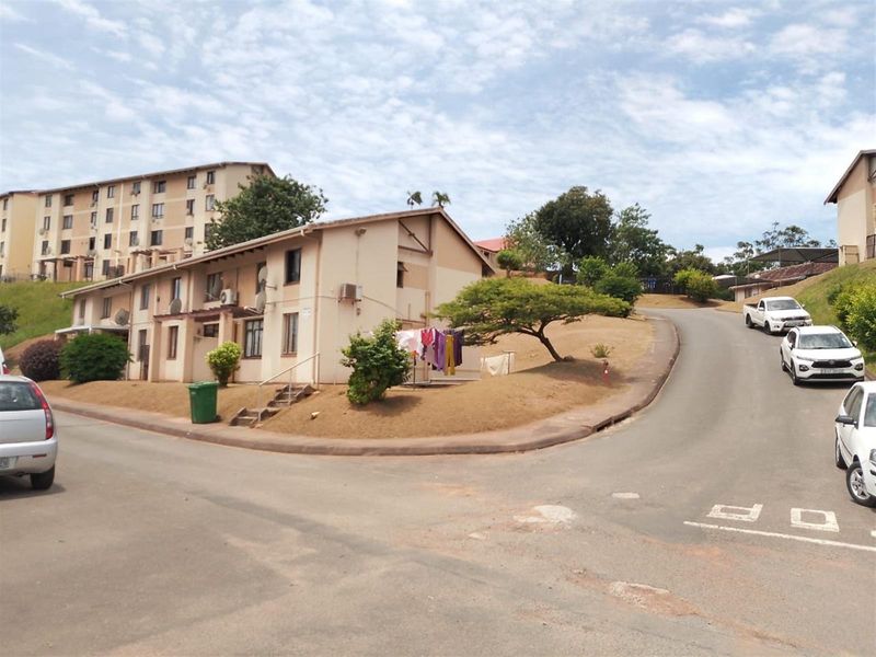 3 Bedroom Apartment For Sale in Bellair, Durban, KwaZulu Natal - Photo 1