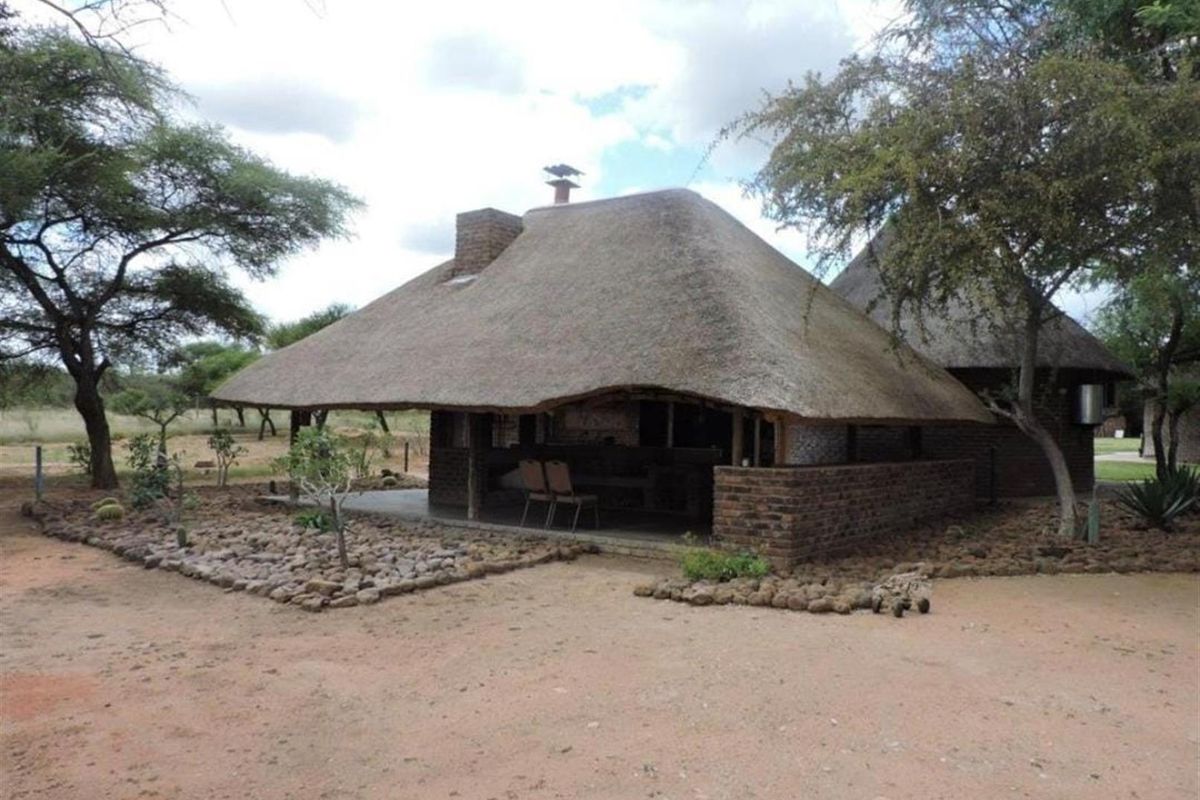 900 HECTARE GAME FARM FOR SALE - Photo 4