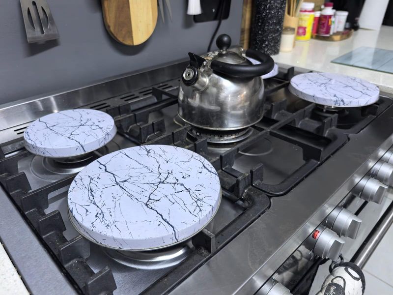 Modern Elegance Meets Family Comfort: Your Move-In Ready Sanctuary in Carters Glen, Kimberley - Photo 6