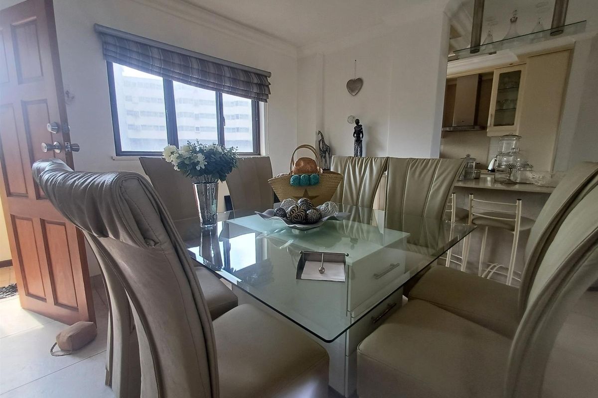 2 Bedroom Seaside Apartment in Umhlanga with Ocean View For Sale - Photo 4
