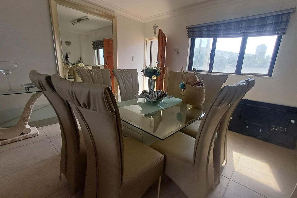 2 Bedroom Seaside Apartment in Umhlanga with Ocean View For Sale - Photo 5