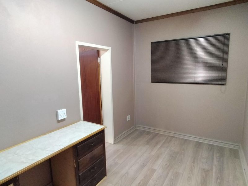 Exclusive Modern Family home with a lot to offer for the selective Buyer - Photo 9