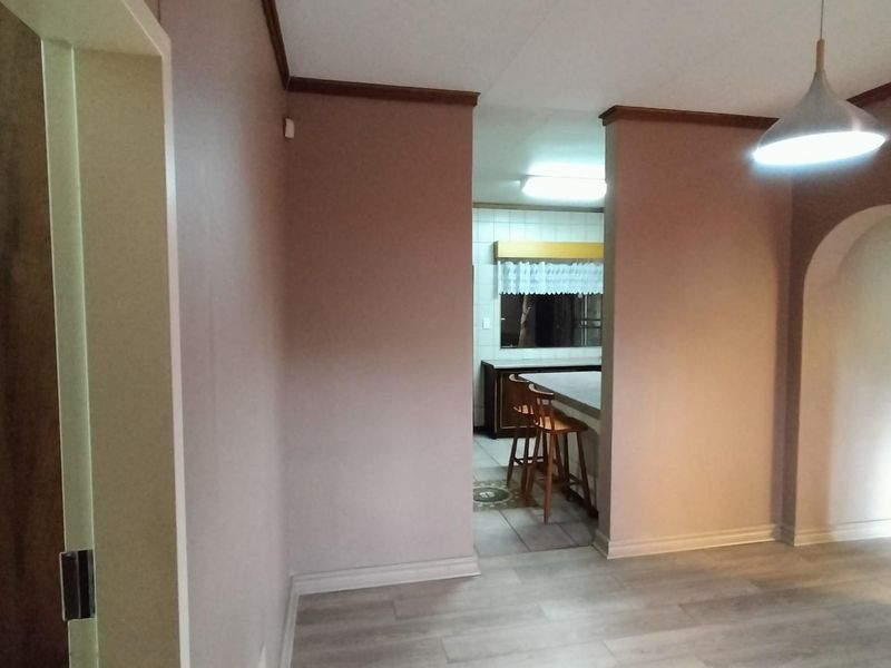 Exclusive Modern Family home with a lot to offer for the selective Buyer - Photo 7