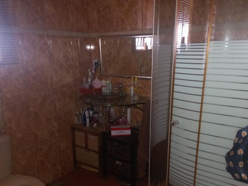 House For Sale in Diamant Park, Kimberley - Photo 8