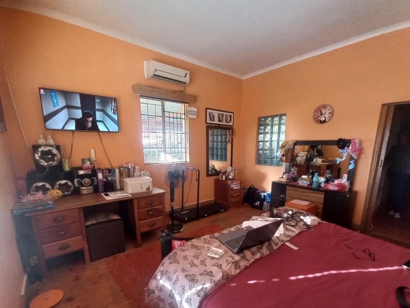 House For Sale in Diamant Park, Kimberley - Photo 7