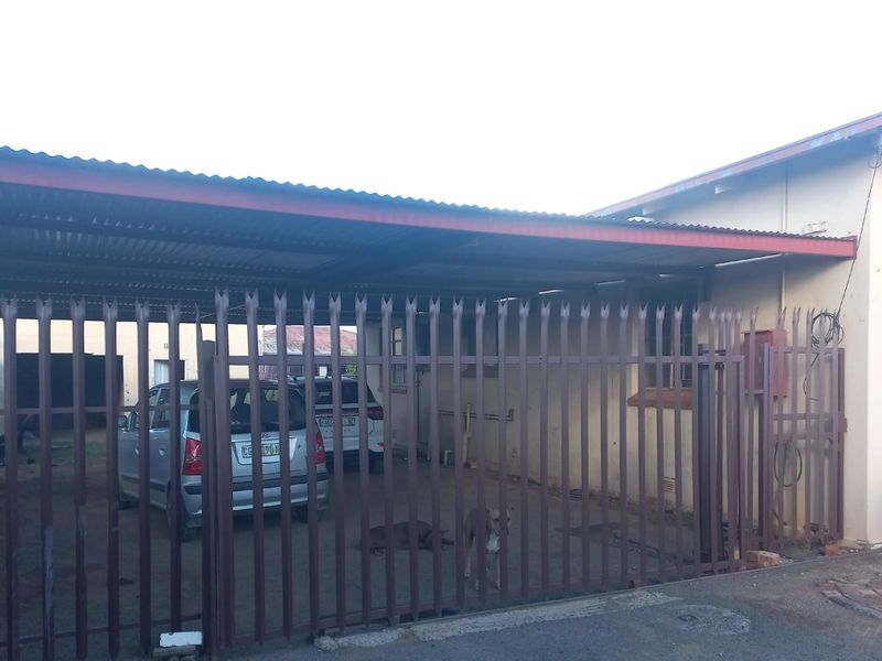 House For Sale in Diamant Park, Kimberley - Photo 5