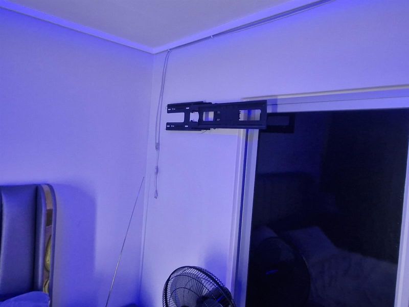 Modern 2 Bedroom Apartment for Sale in Greenkloof Eco Estate,Mooikloof Glen, Pretoria East - Photo 8