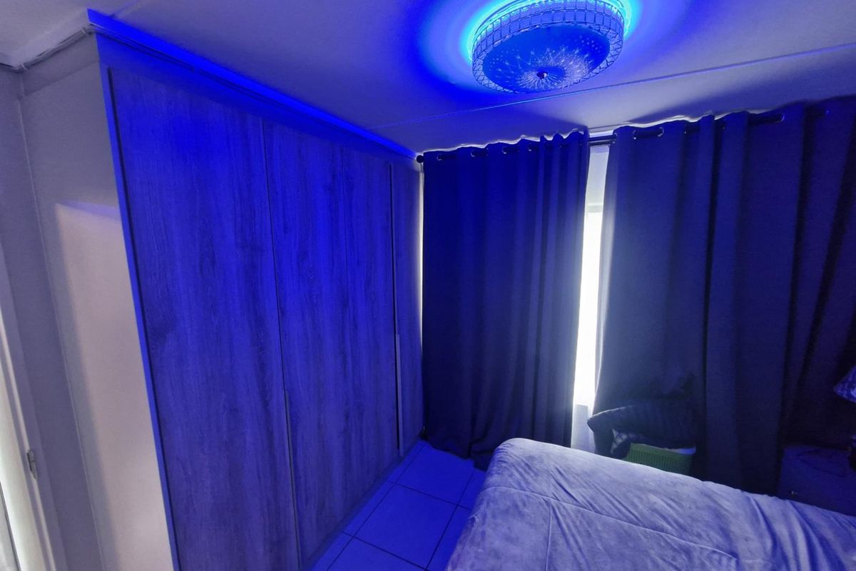 Modern 2 Bedroom Apartment for Sale in Greenkloof Eco Estate,Mooikloof Glen, Pretoria East - Photo 4