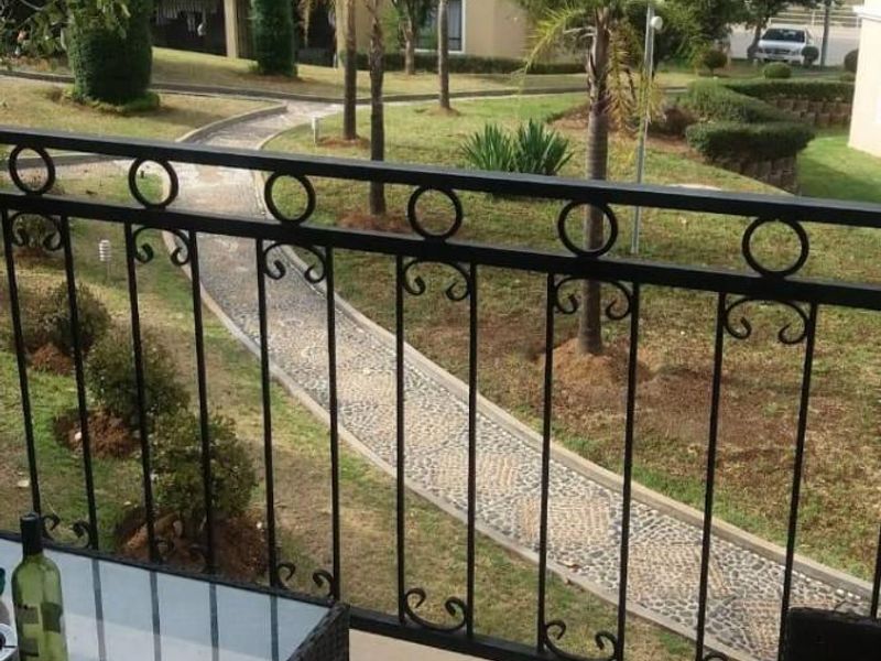 Apartment To Rent in Carlswald, Midrand - Photo 7