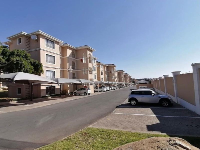 Apartment To Rent in Carlswald, Midrand - Photo 9