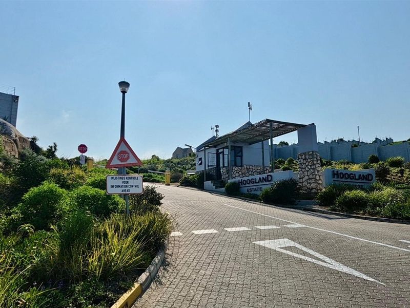 751m2 Vacant Stand with Sea Views in Hoogland Mountain Estate - Secure Coastal Living - Photo 4