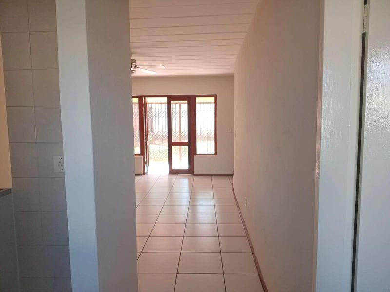 Duplex with a Lovely Size Garden but Unfortunately NOT Pet Friendly - Photo 8