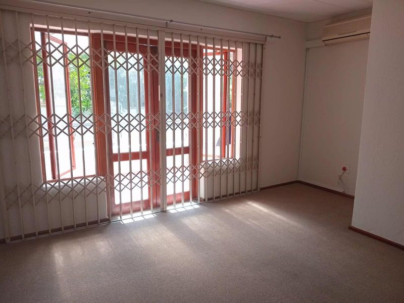 Duplex with a Lovely Size Garden but Unfortunately NOT Pet Friendly - Photo 6