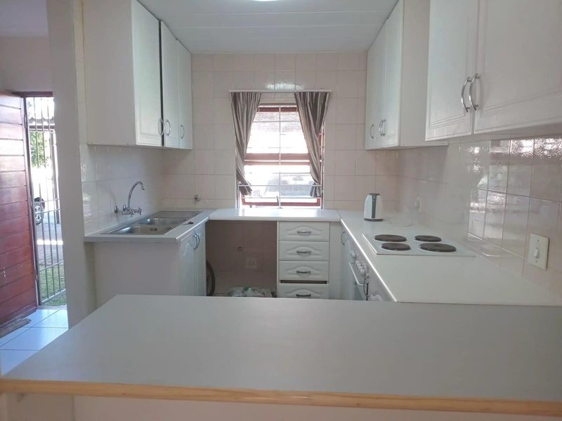 Duplex with a Lovely Size Garden but Unfortunately NOT Pet Friendly - Photo 9