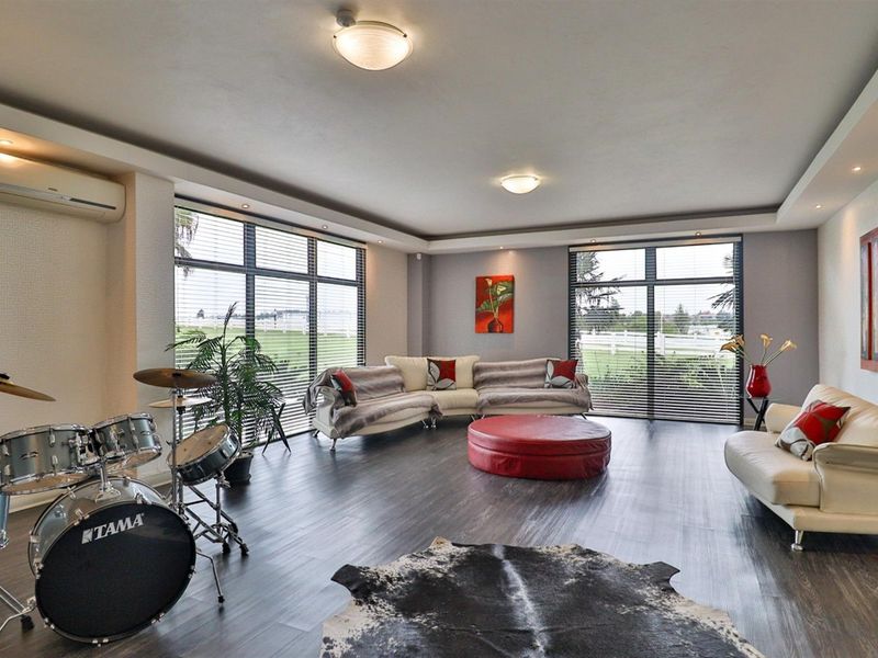 Modern excellence nestled within a prestigious equestrian estate - Photo 5