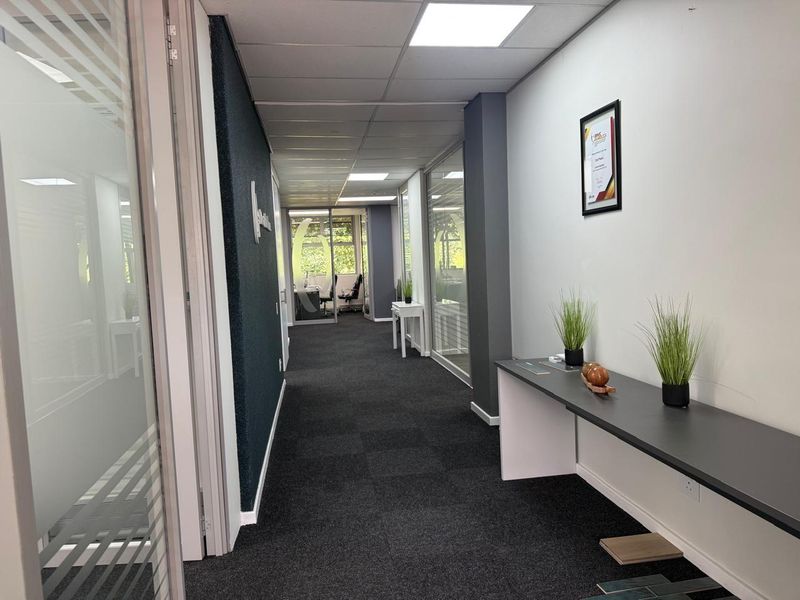 Commercial Property To Rent in Umhlanga Ridge, Umhlanga, KwaZulu Natal - Photo 3
