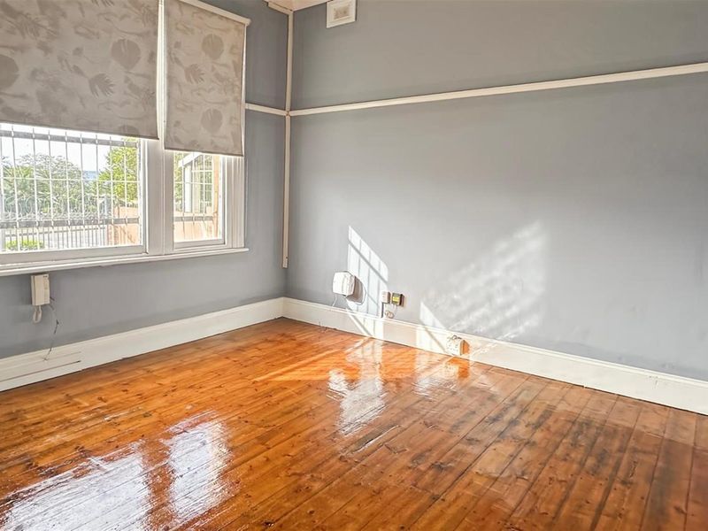 Commercial Property To Let - Photo 4