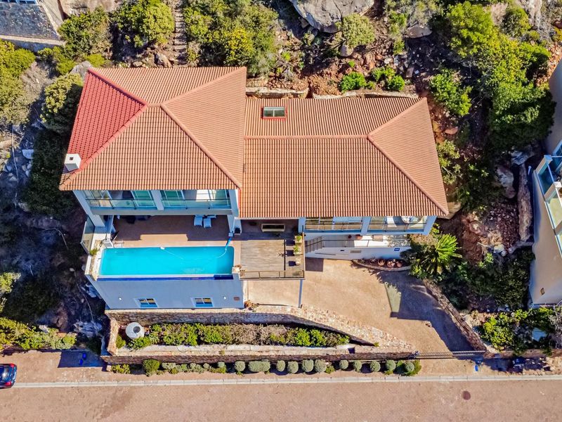 House For Sale in Cairnside, Simons Town - Photo 2