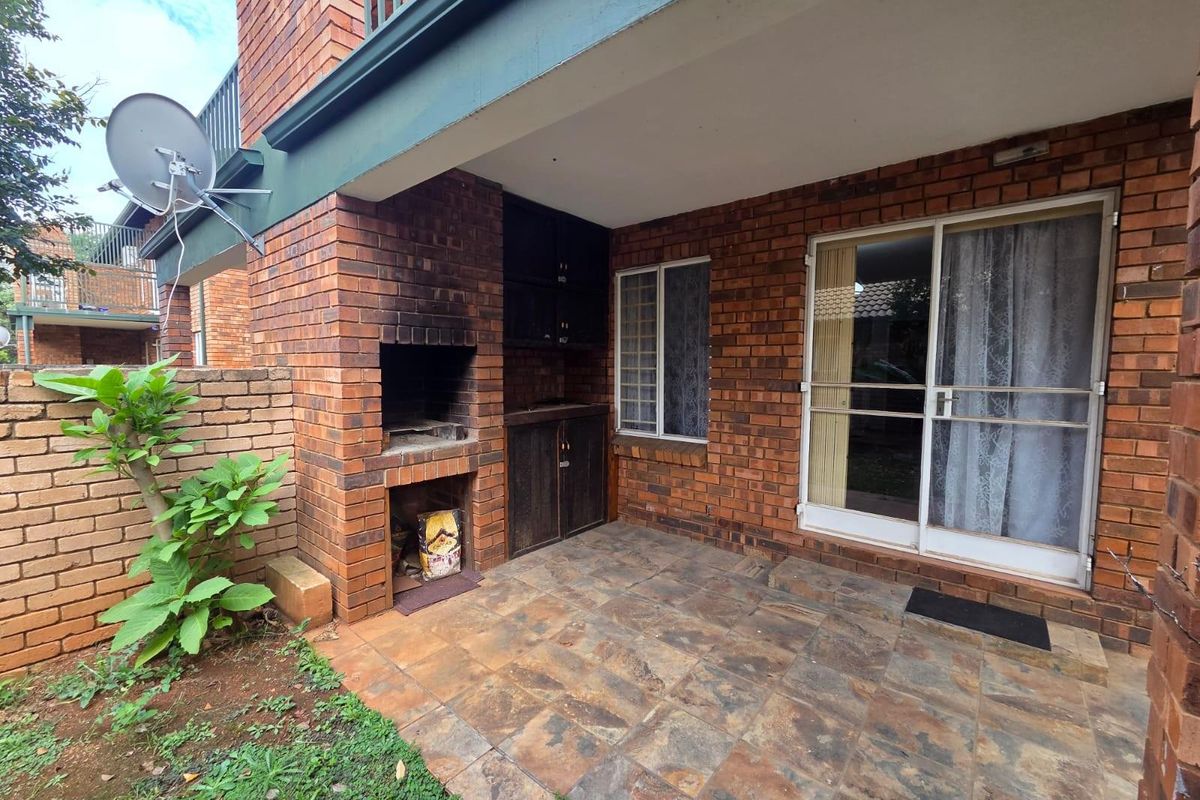 2 Bedroom Townhouse for Sale Highveld - Photo 4