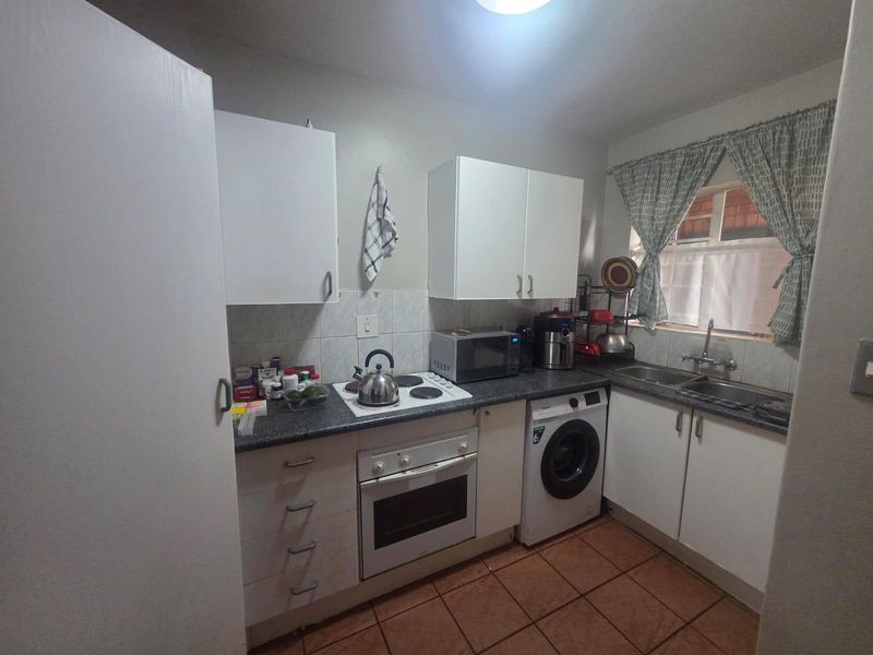 2 Bedroom Townhouse for Sale Highveld - Photo 3