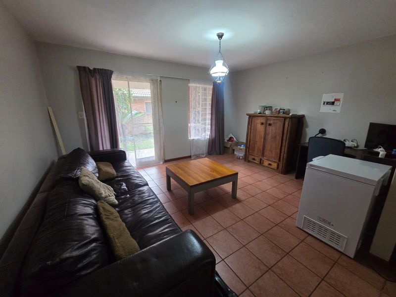 2 Bedroom Townhouse for Sale Highveld - Photo 2