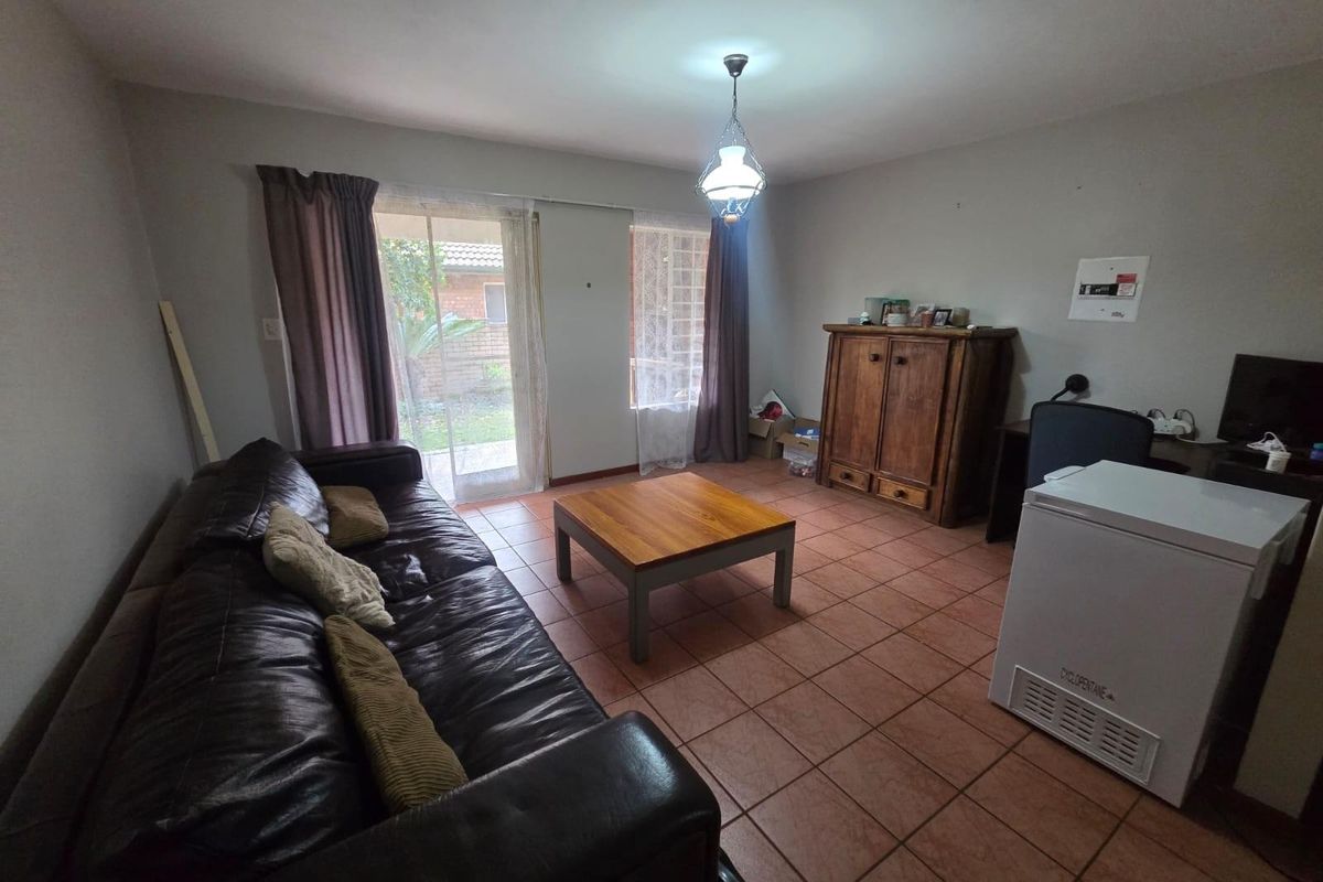2 Bedroom Townhouse for Sale Highveld - Photo 2