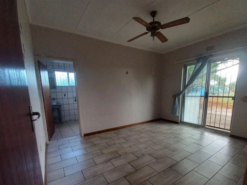 Small Holding For Sale in Ritchie - Photo 4