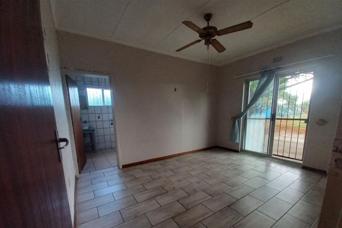 Small Holding For Sale in Ritchie - Photo 4