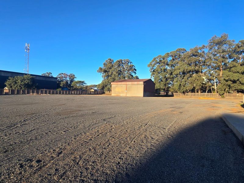 Expand Your Business Here - Workshop, Yard and Offices on 1.7HA - Photo 5