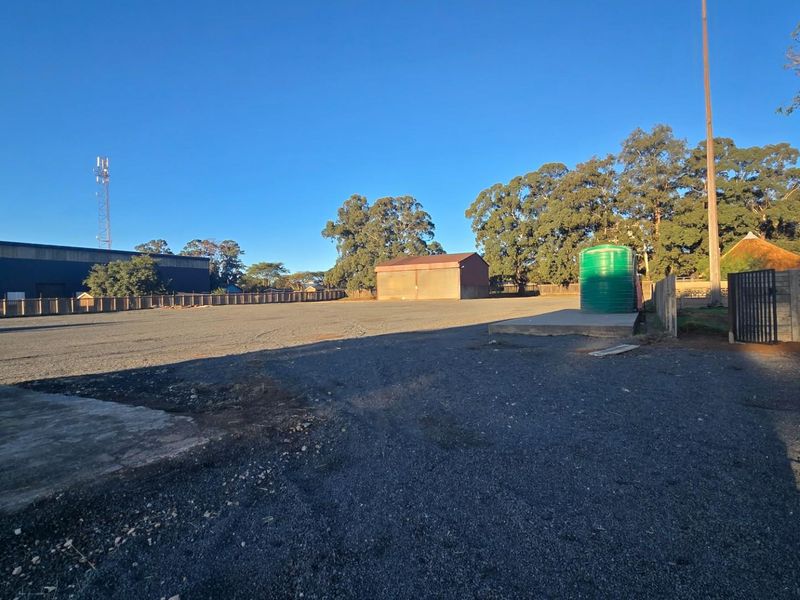 Expand Your Business Here - Workshop, Yard and Offices on 1.7HA - Photo 9