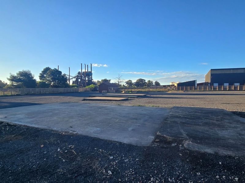 Expand Your Business Here - Workshop, Yard and Offices on 1.7HA - Photo 8