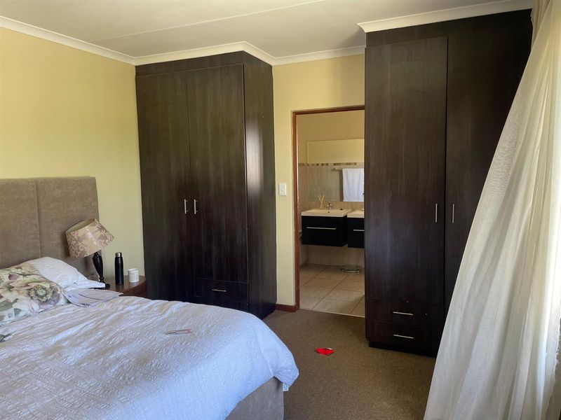 House To Rent in Noordwyk, Midrand - Photo 5