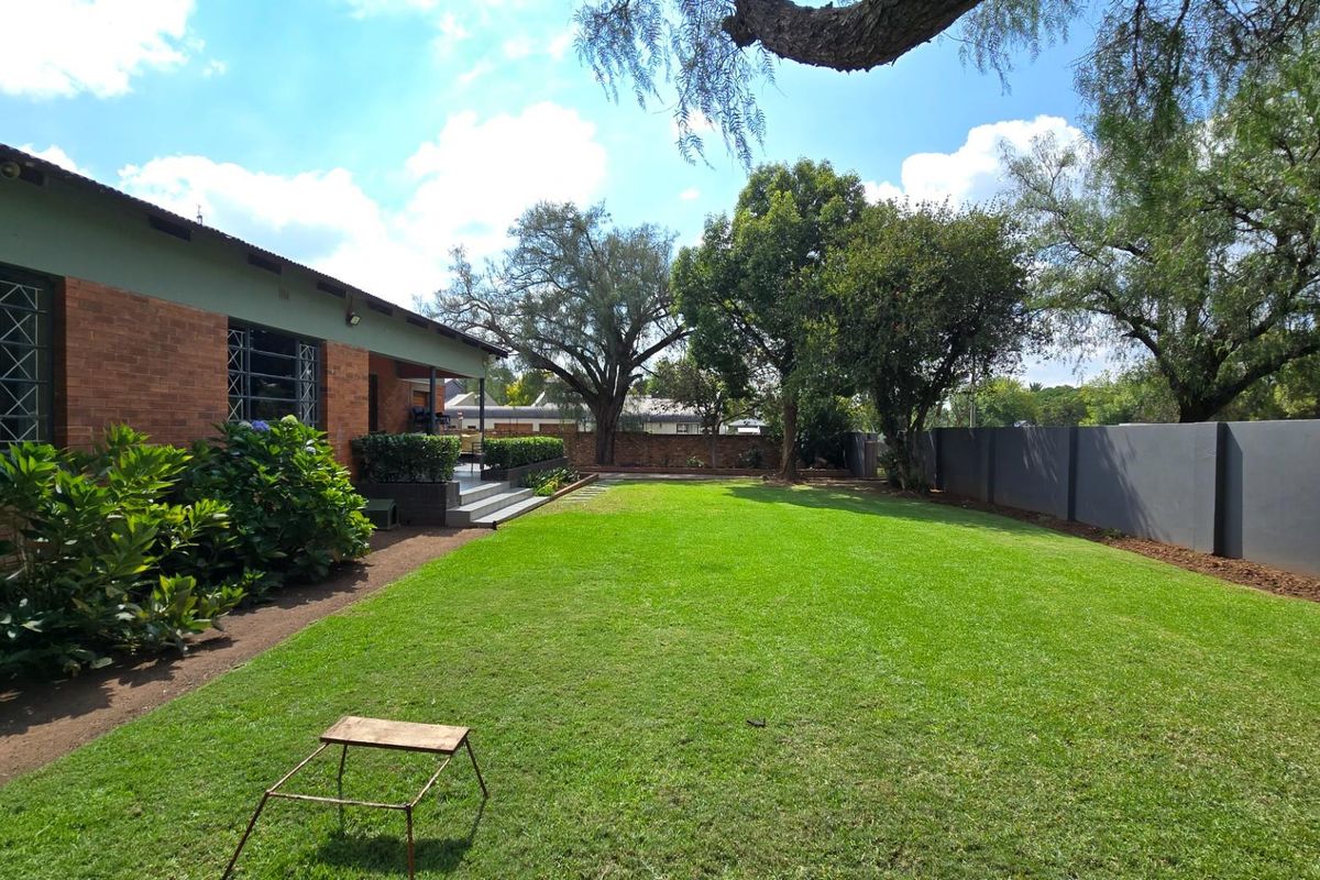 Space, Location and Potential - A Property Worth Seeing! - Photo 5