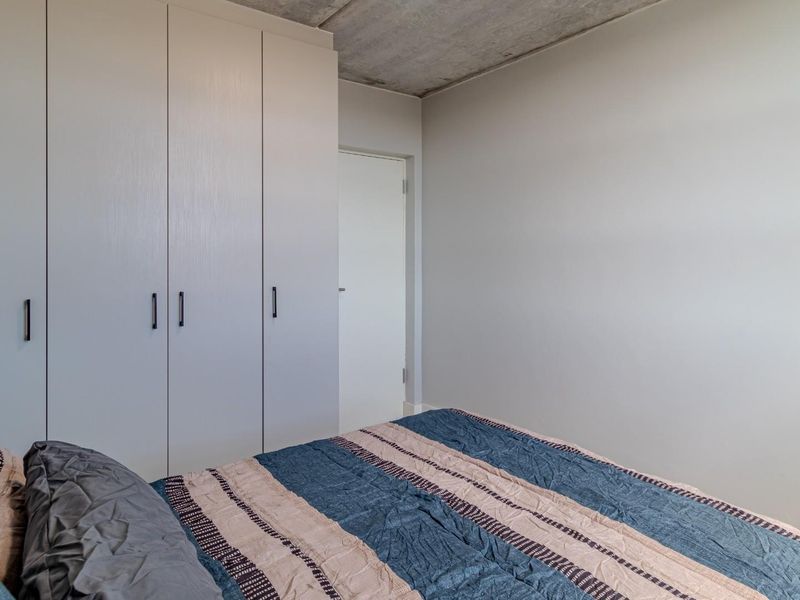 Two Bedroom Apartment For Sale in Pinelands, Cape Town - Photo 10
