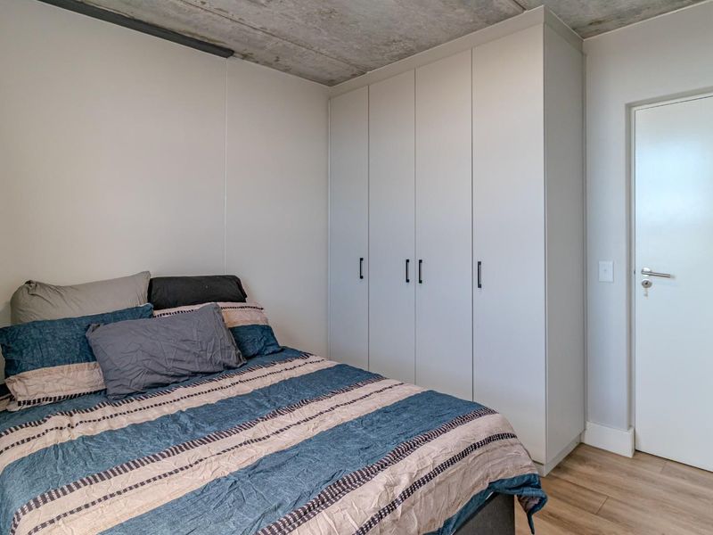 Two Bedroom Apartment For Sale in Pinelands, Cape Town - Photo 8