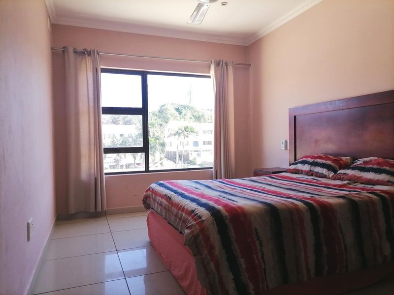 Bachelor apartment  To Rent in Ramsgate, Margate, KwaZulu Natal - Photo 6