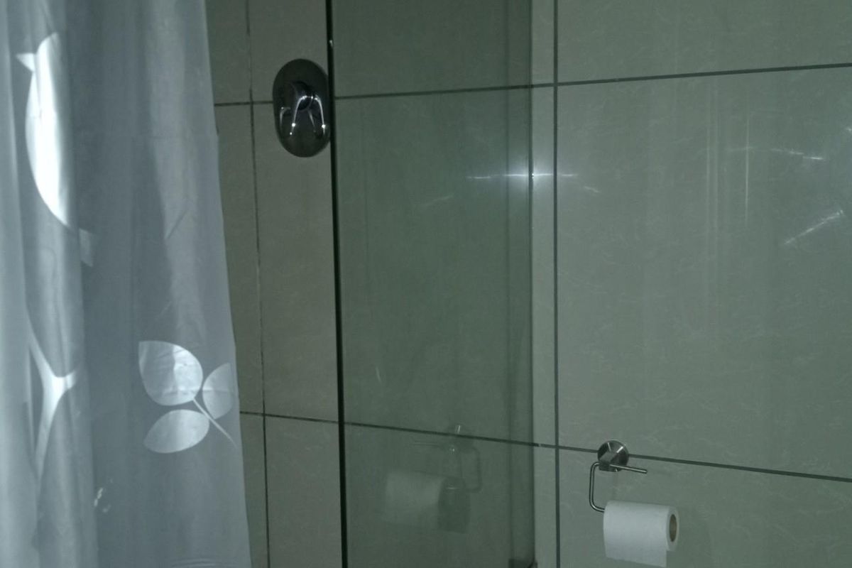 Bachelor Apartment To Rent in Ramsgate, Margate, KwaZulu Natal - Photo 5