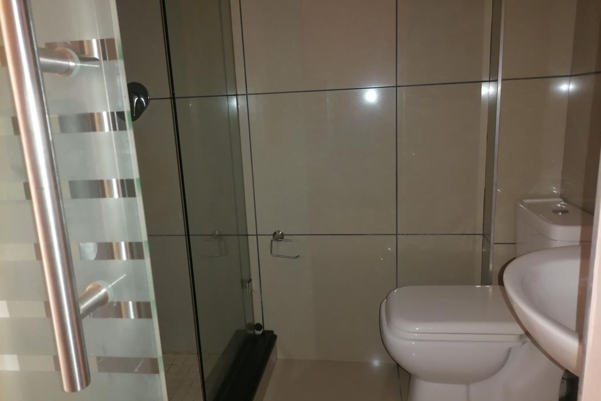 Bachelor Apartment To Rent in Ramsgate, Margate, KwaZulu Natal - Photo 2