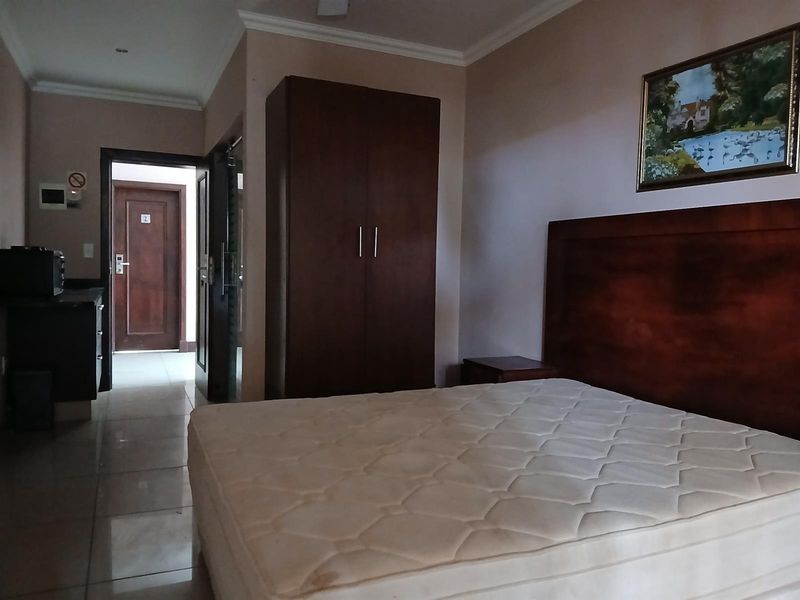 Studio Apartment To Rent in Ramsgate, Margate, KwaZulu Natal - Photo 2